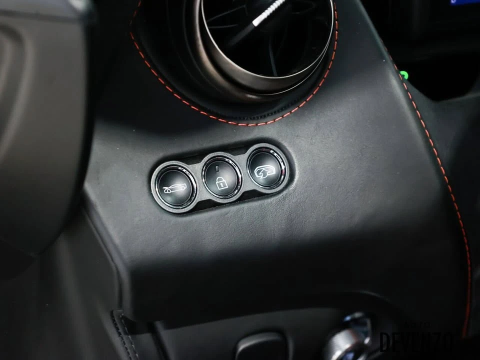 2018 McLaren 720S - Image 17 of 20