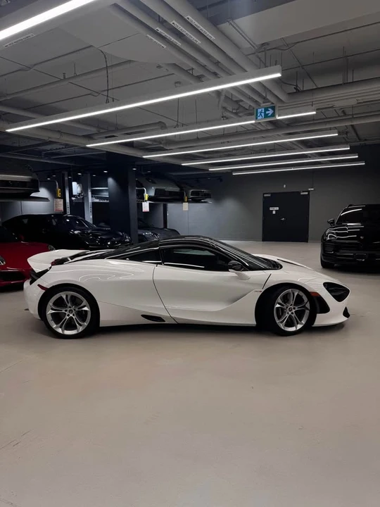 2018 McLaren 720S - Image 2 of 13
