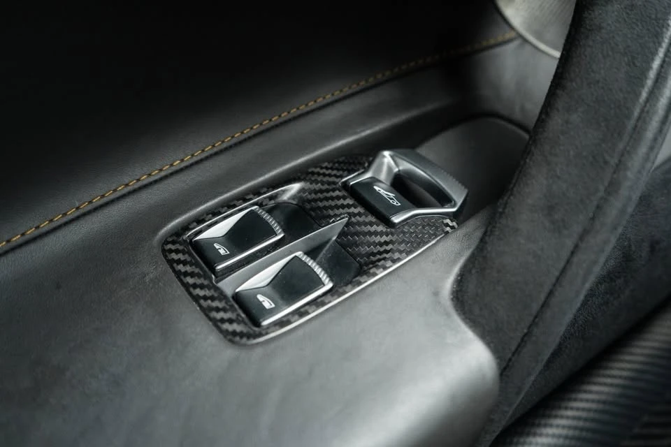 2018 McLaren 720S - Image 14 of 20