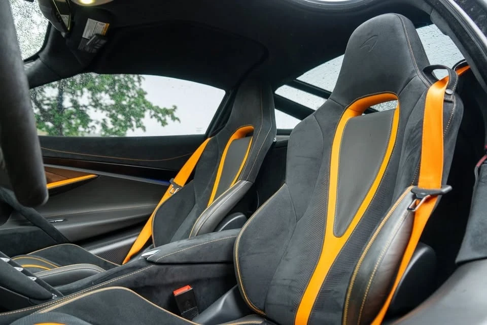 2018 McLaren 720S - Image 14 of 19