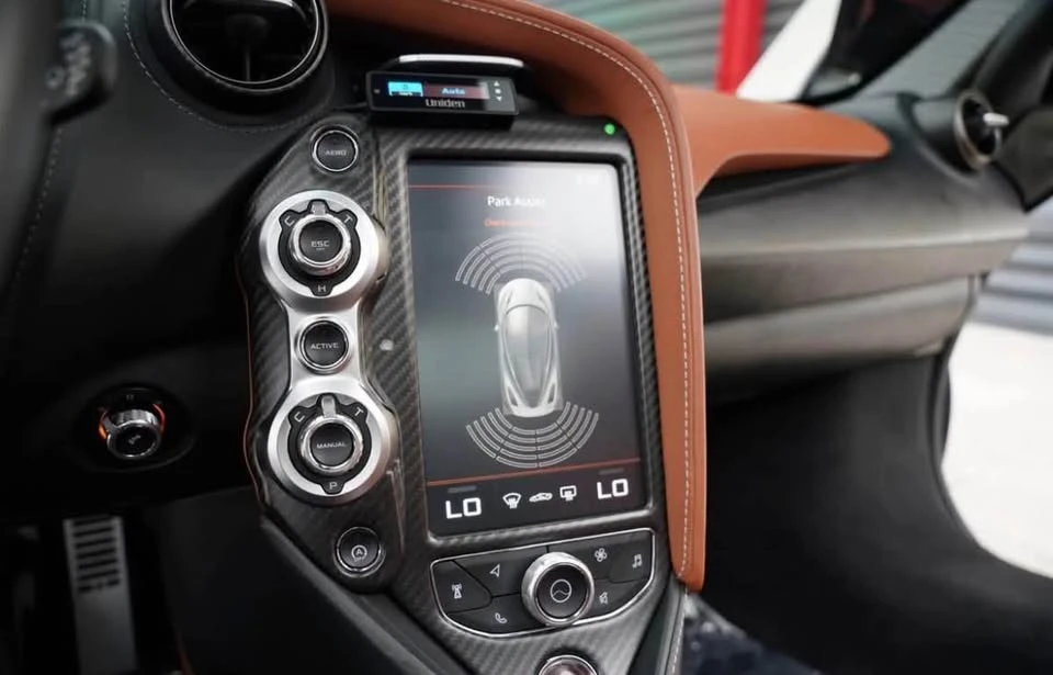 2018 McLaren 720S - Image 17 of 19