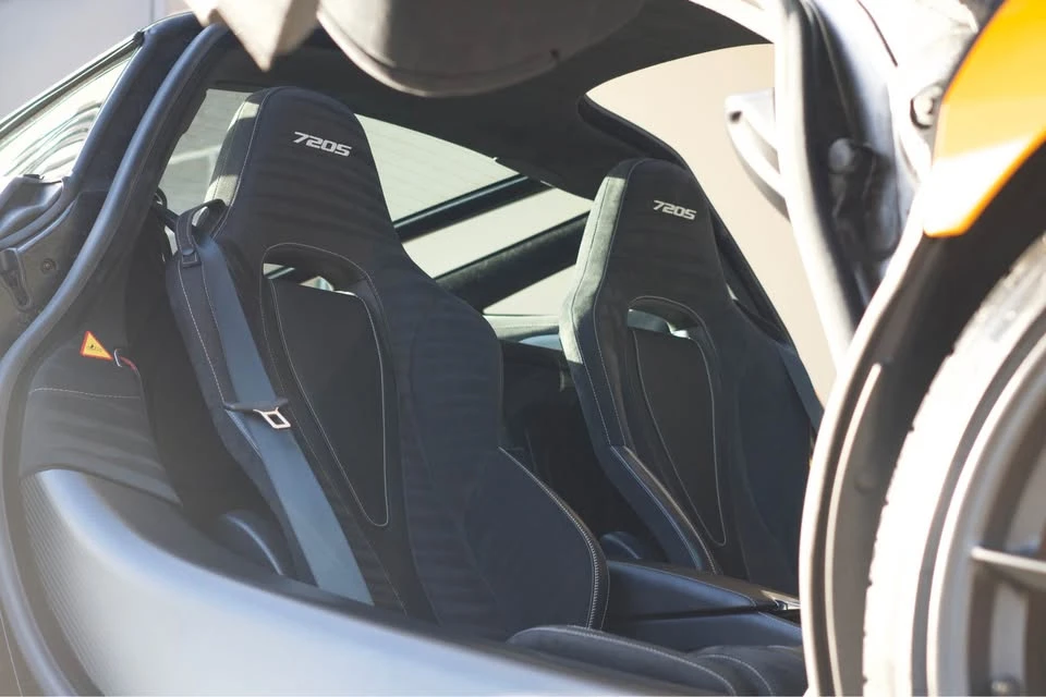 2018 McLaren 720S - Image 17 of 19