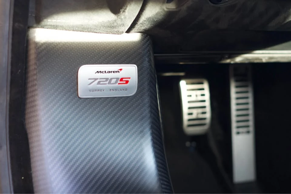 2018 McLaren 720S - Image 14 of 19