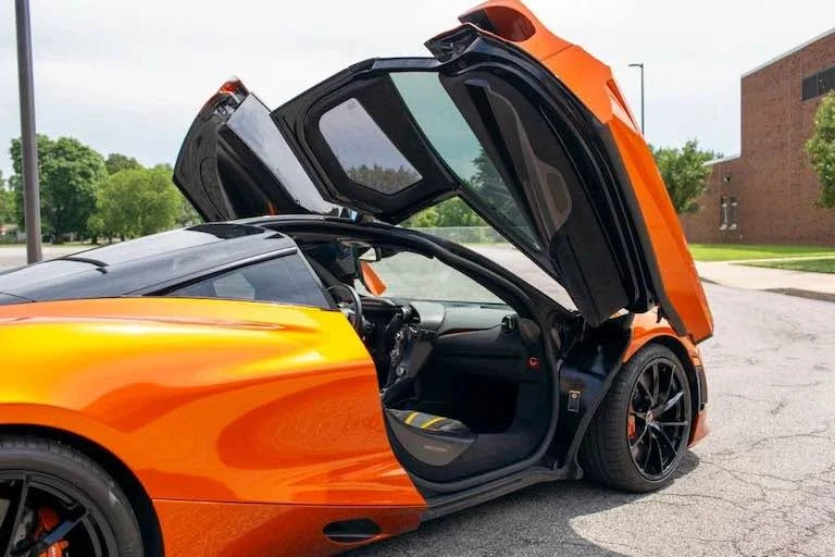 2018 McLaren 720S - Image 14 of 20