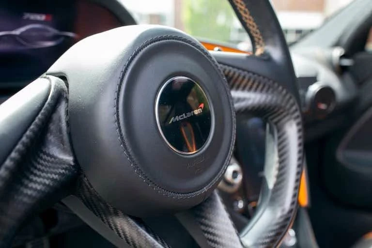 2018 McLaren 720S - Image 16 of 20