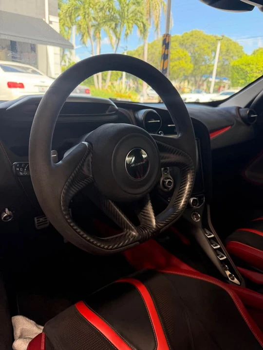2018 McLaren 720S - Image 10 of 11