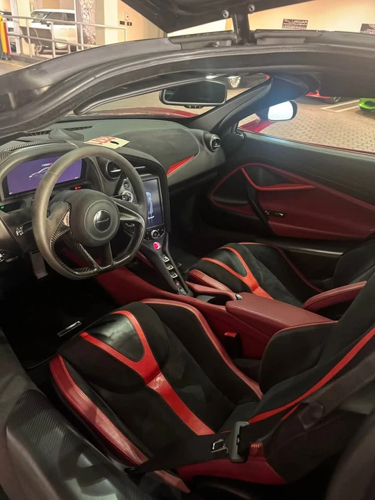 2018 McLaren 720S - Image 15 of 18