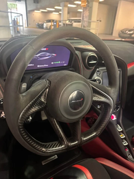 2018 McLaren 720S - Image 14 of 18