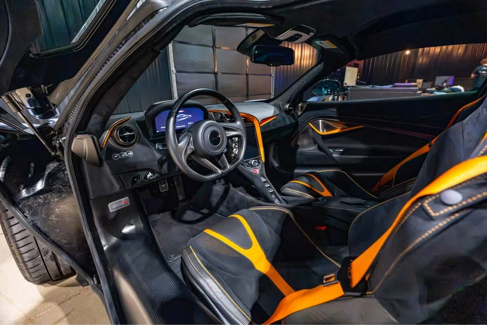2018 McLaren 720S - Image 12 of 14