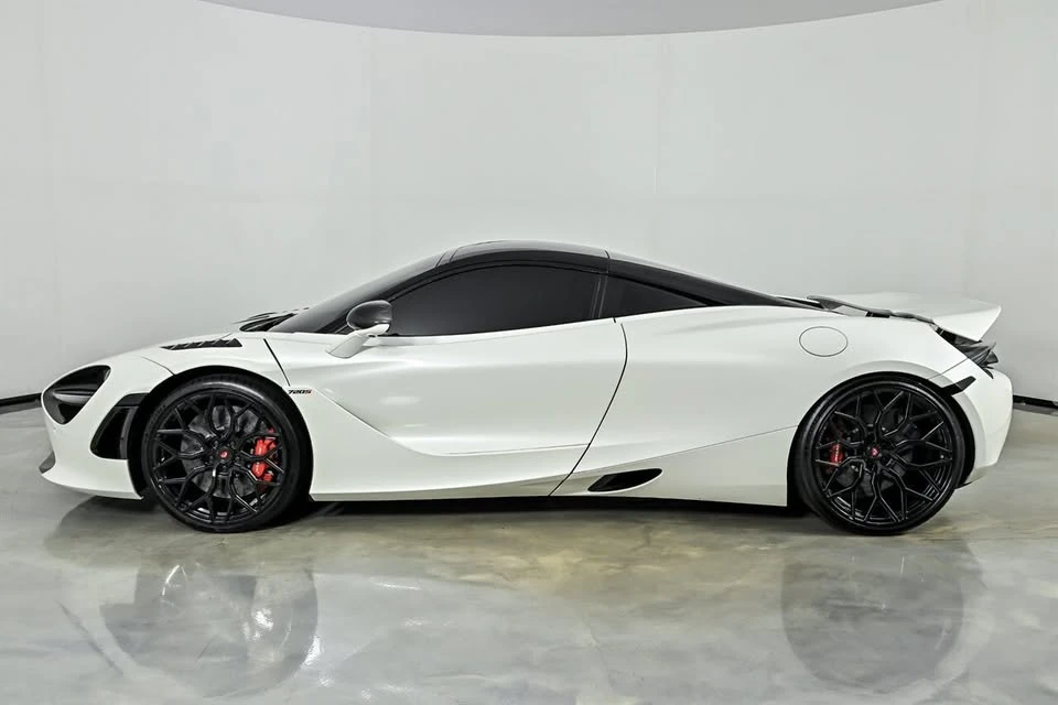 2018 McLaren 720S - Image 10 of 20