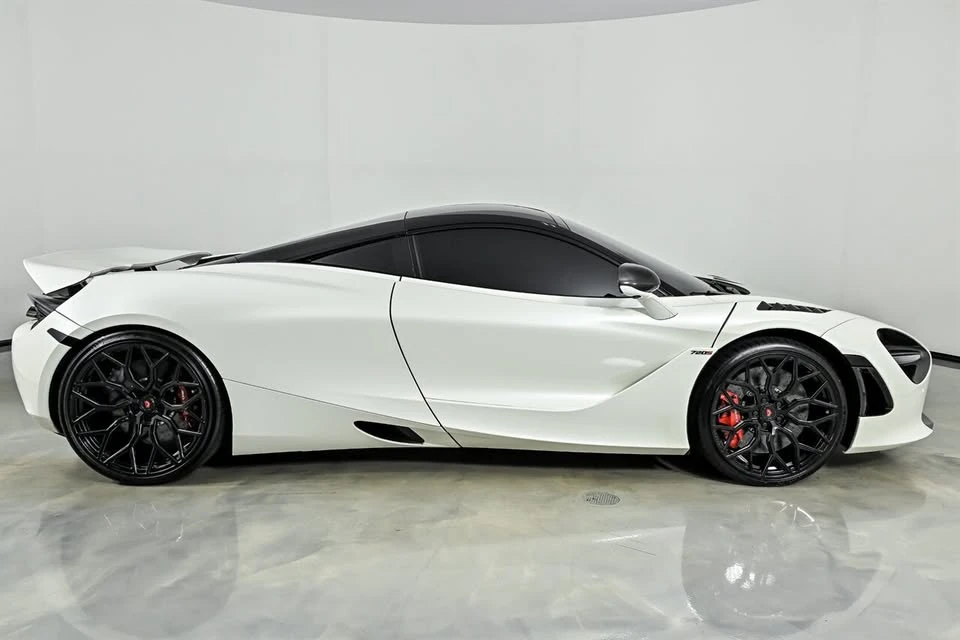 2018 McLaren 720S - Image 14 of 20