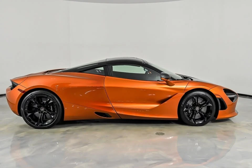 2018 McLaren 720S - Image 17 of 20