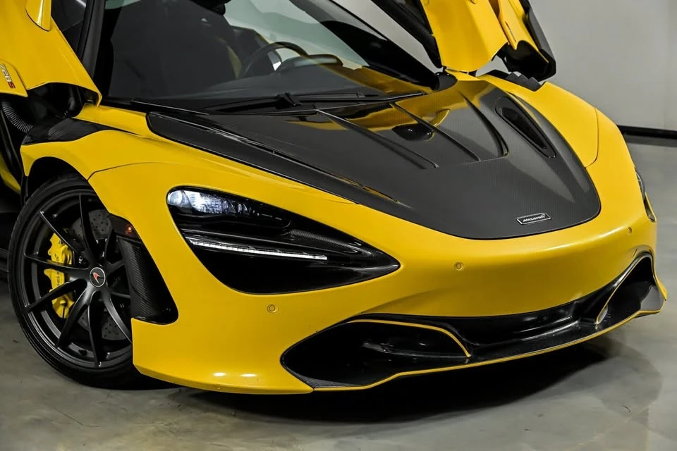 2018 McLaren 720S - Image 2 of 20