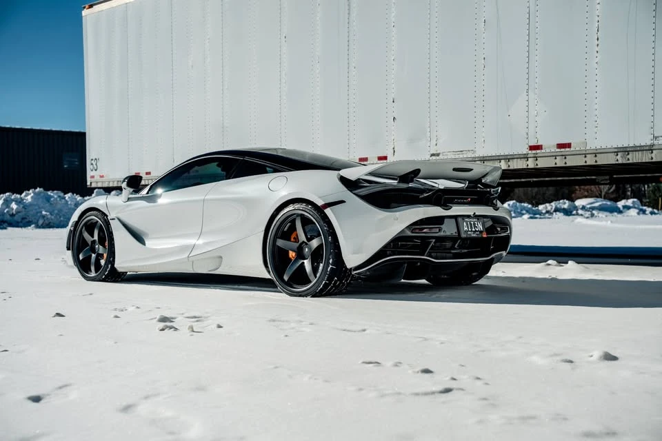 2018 McLaren 720S - Image 15 of 19