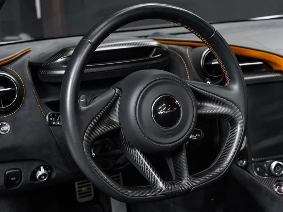 2018 McLaren 720S - Image 2 of 8