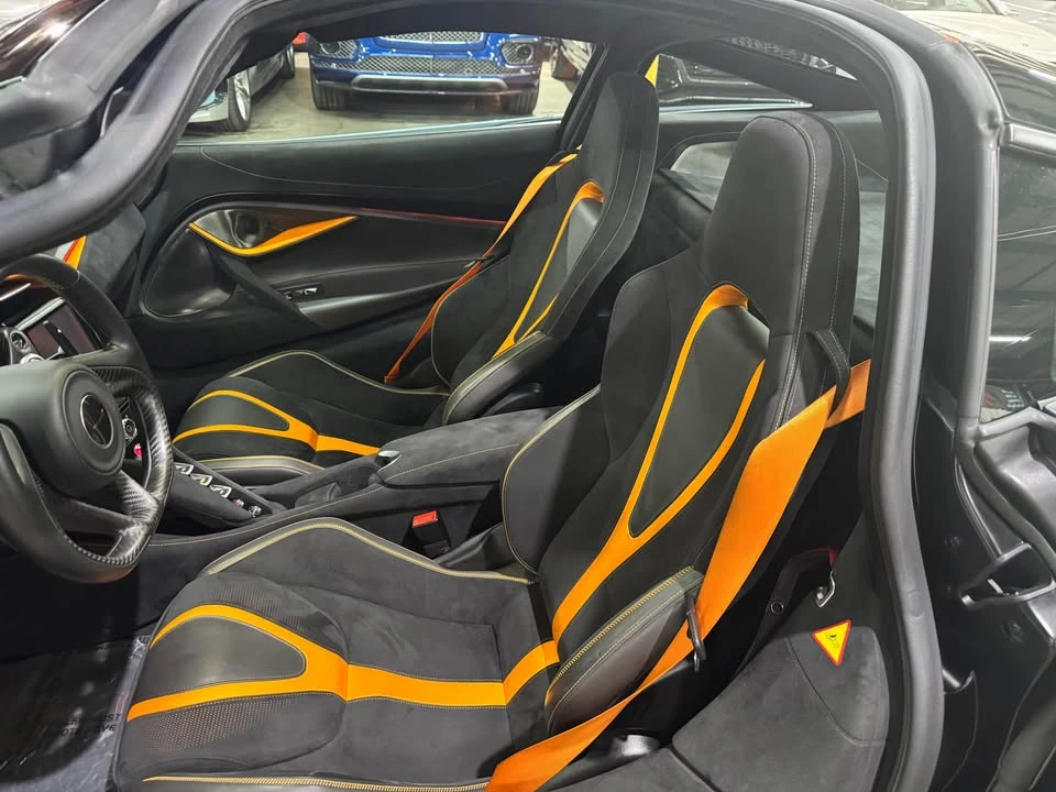 2018 McLaren 720S - Image 10 of 17