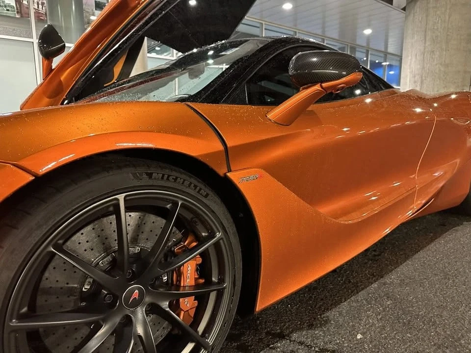 2018 McLaren 720S - Image 9 of 14