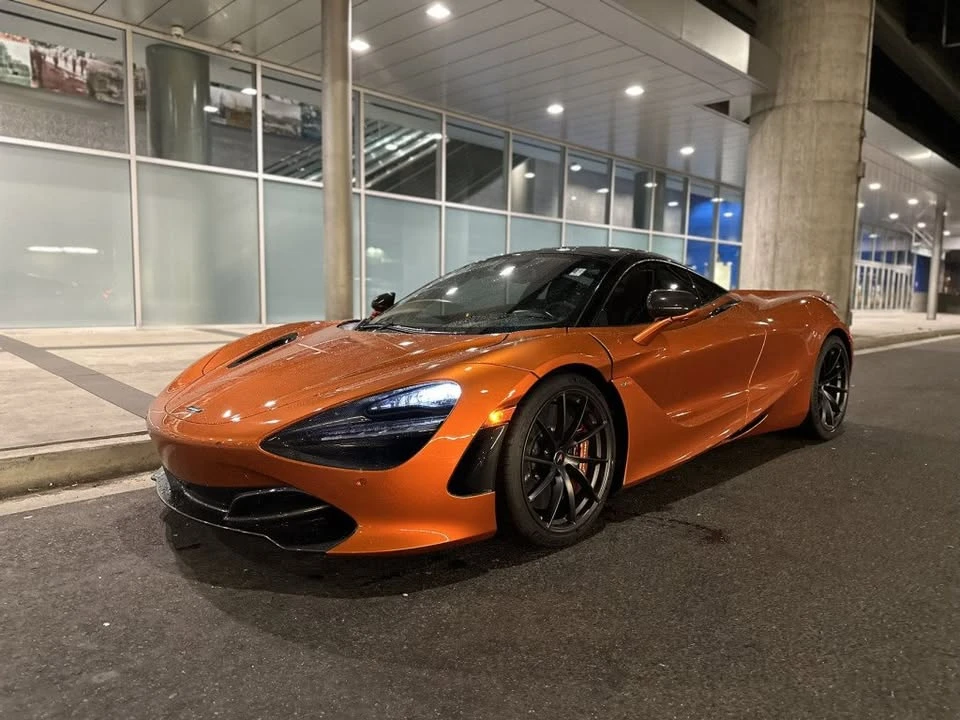 2018 McLaren 720S - Image 2 of 14