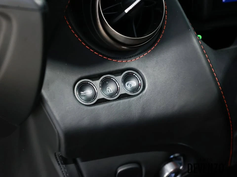 2018 McLaren 720S - Image 17 of 19