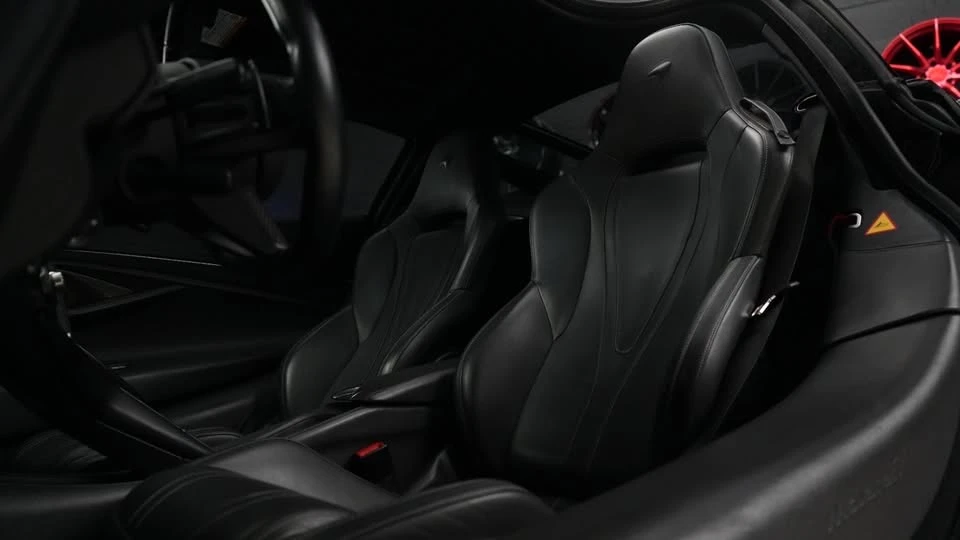 2018 McLaren 720S - Image 8 of 13