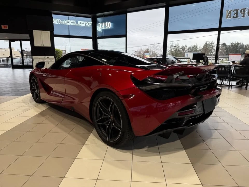 2018 McLaren 720S - Image 4 of 17