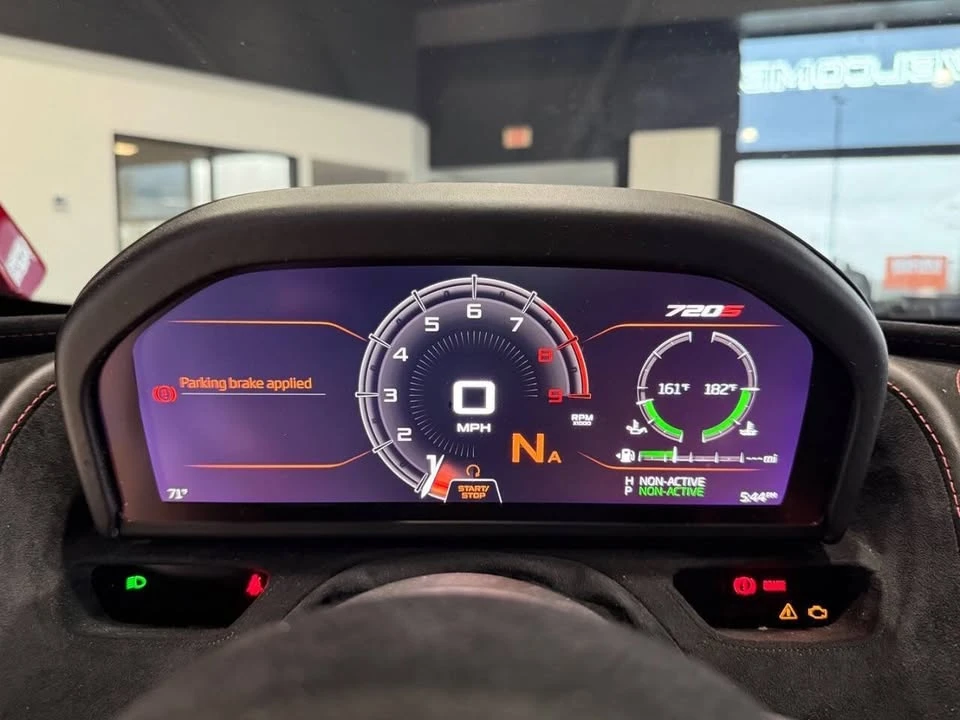 2018 McLaren 720S - Image 11 of 17