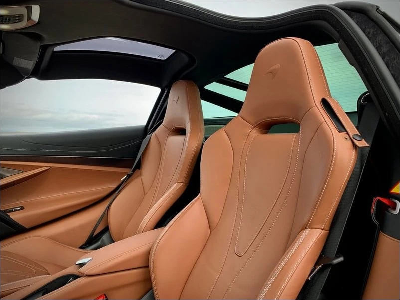 2018 McLaren 720S - Image 12 of 15
