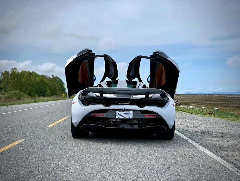 2018 McLaren 720S - Image 7 of 15