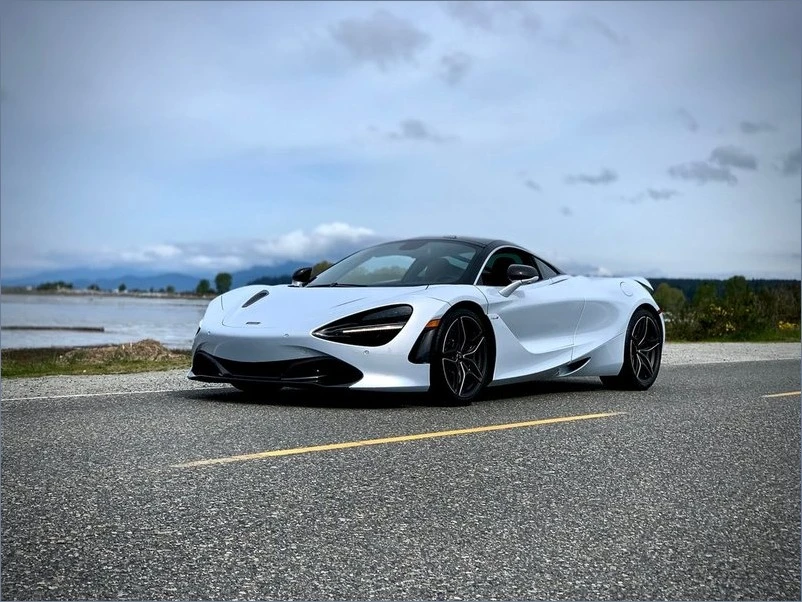 2018 McLaren 720S - Image 11 of 15