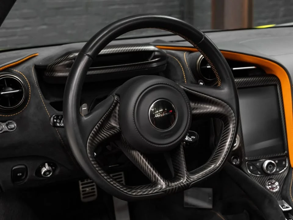 2018 McLaren 720S - Image 7 of 8