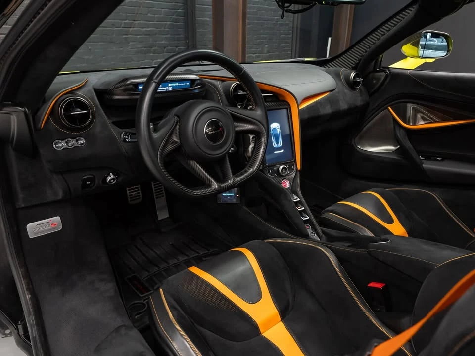 2018 McLaren 720S - Image 2 of 8