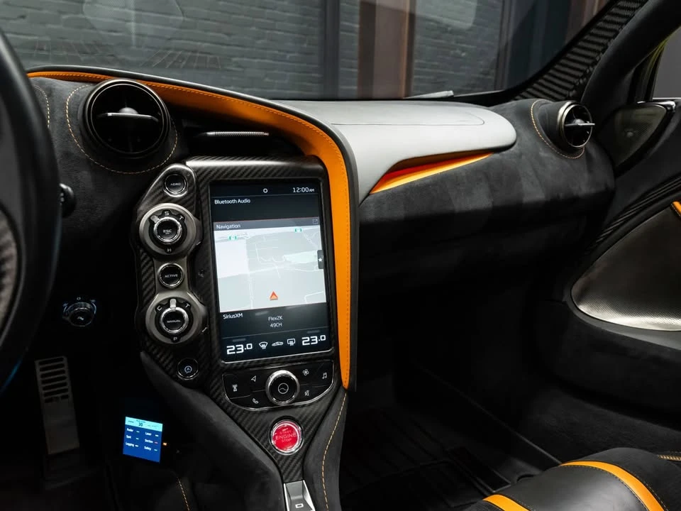 2018 McLaren 720S - Image 6 of 8