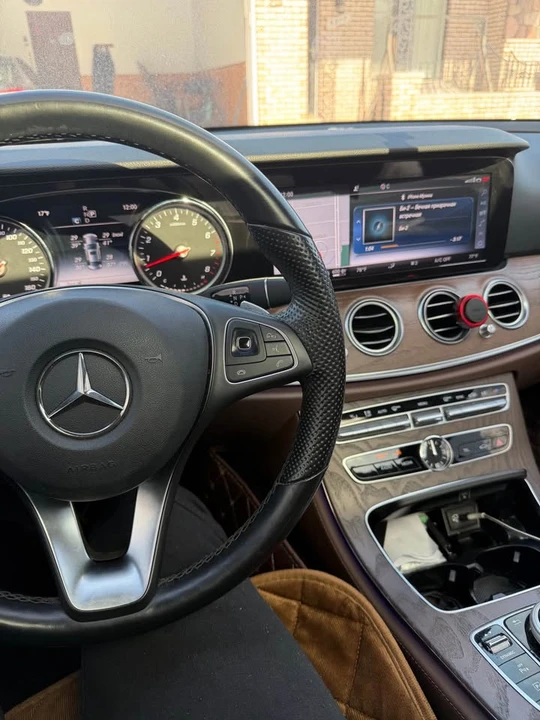 2018 Mercedes-Benz W213 E-Class - Image 6 of 8