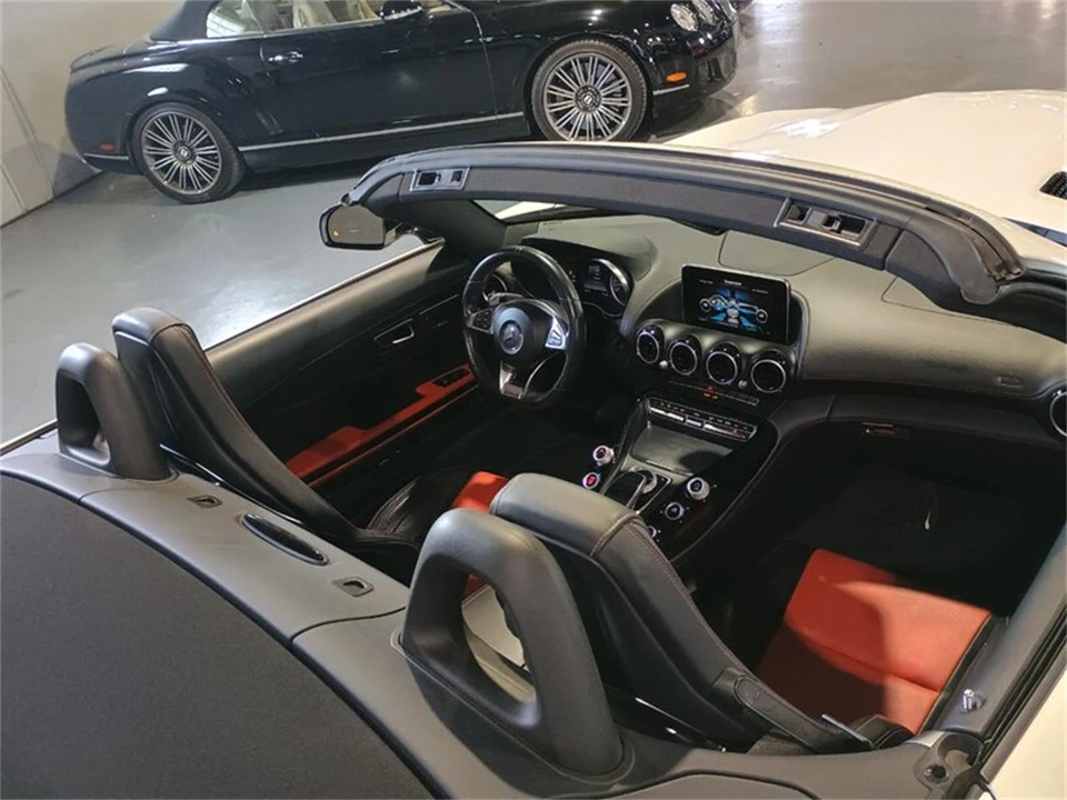 2018 Mercedes-Benz AMG GT - Image 28 of 31