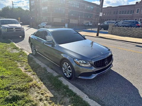 2018 Mercedes-Benz C-Class C 300 4MATIC Luxury Sedan 4D