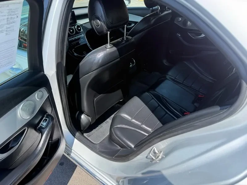 2018 Mercedes-Benz W205 C-Class - Image 8 of 12