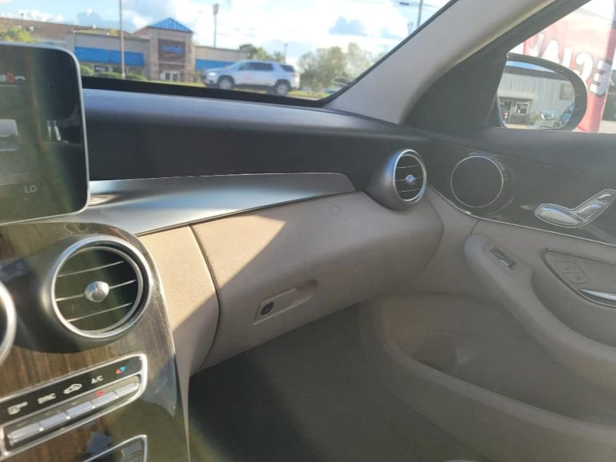 2018 Mercedes-Benz W205 C-Class - Image 7 of 17