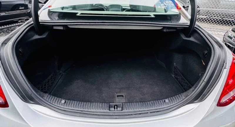 2018 Mercedes-Benz W205 C-Class - Image 11 of 12