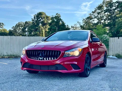 2018 Mercedes-Benz CLA 250 4MATIC Coupe 4D