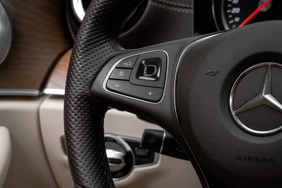 2018 Mercedes-Benz W213 E-Class - Image 16 of 19