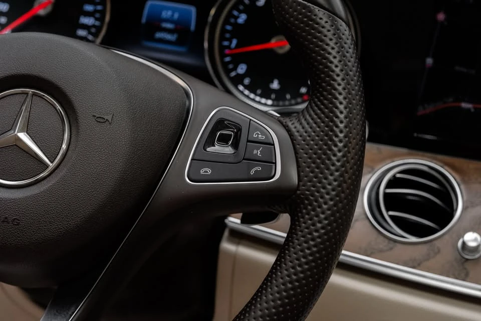 2018 Mercedes-Benz W213 E-Class - Image 17 of 19