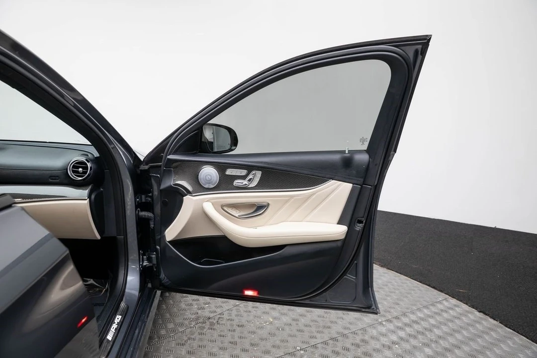 2018 Mercedes-Benz W213 E 43 & E 53 AMG - Image 11 of 12