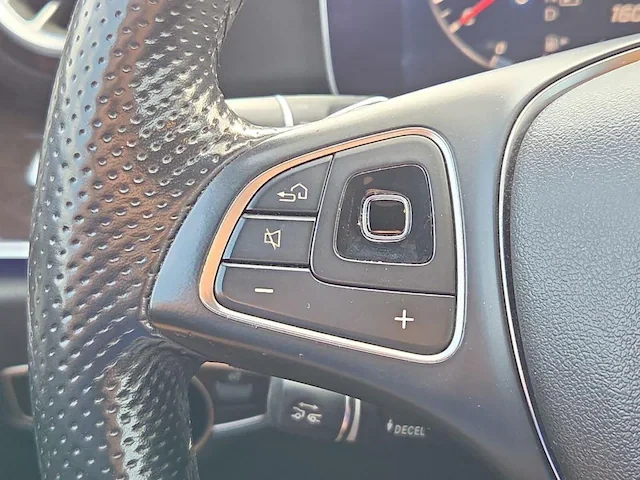 2018 Mercedes-Benz W213 E-Class - Image 13 of 19