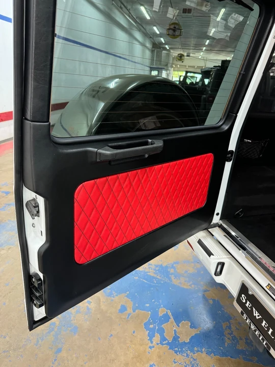 2018 Mercedes-Benz W463 G-Class - Image 11 of 17