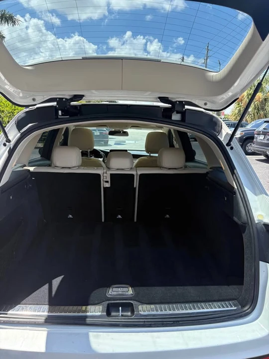 2018 Mercedes-Benz GLC - Image 10 of 10