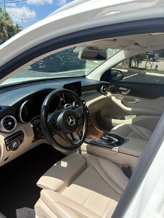 2018 Mercedes-Benz GLC - Image 7 of 10
