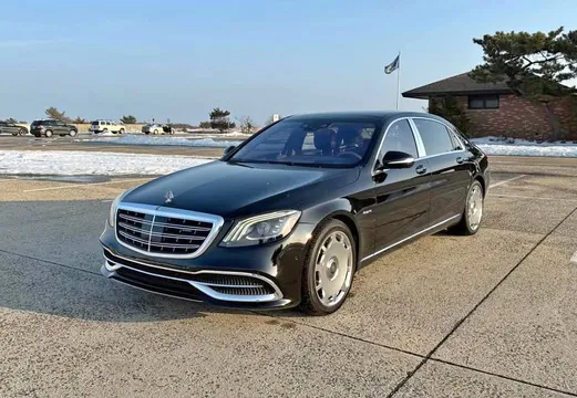 2018 Mercedes-Benz Mercedes-Maybach S-Class S 560 4MATIC Sedan 4D