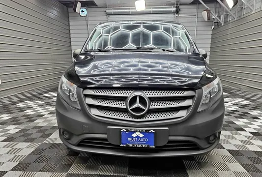 2018 Mercedes-Benz Metris 6-Passenger