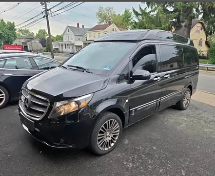 2018 Mercedes-Benz Metris Passenger Van