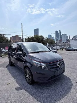 2018 Mercedes-Benz Metris Passenger Van